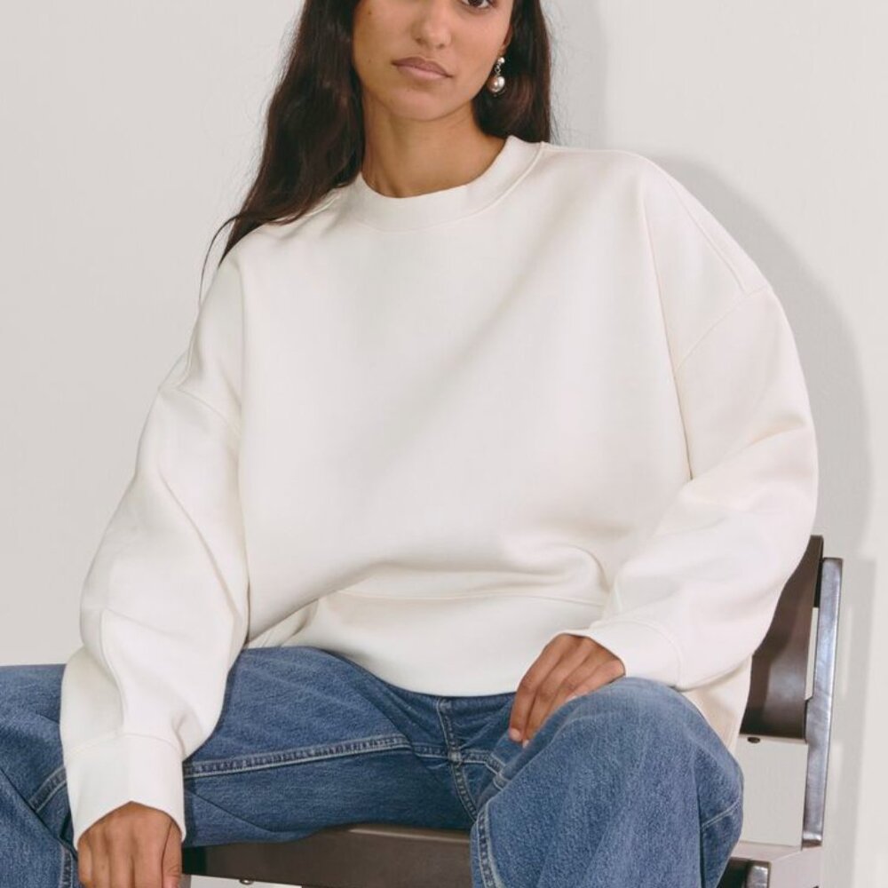 Everlane Laid-Back Sweatshirt in Bone
